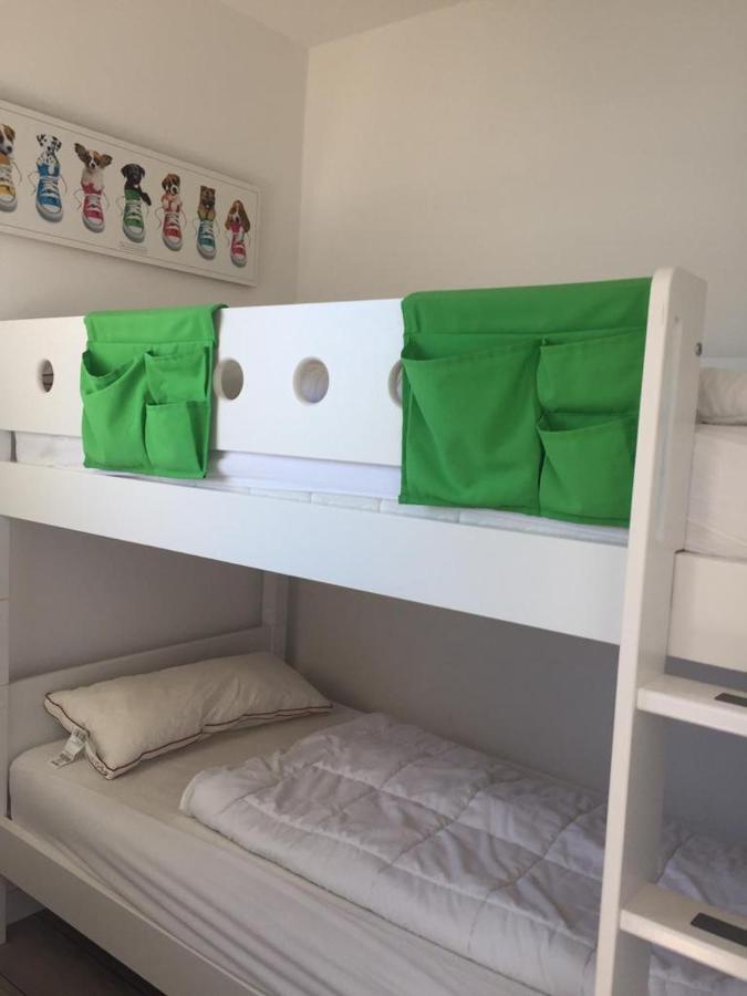 Ferienwohnung Sandkueste Mit Strandkorb & Indoor Spielplatz Heiligenhafen Luaran gambar